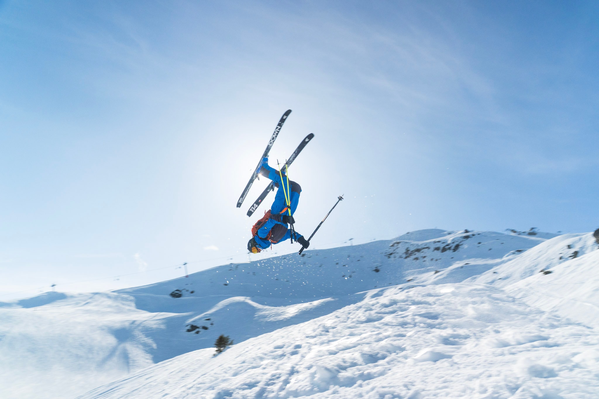 Mathys Fornasier en backflip